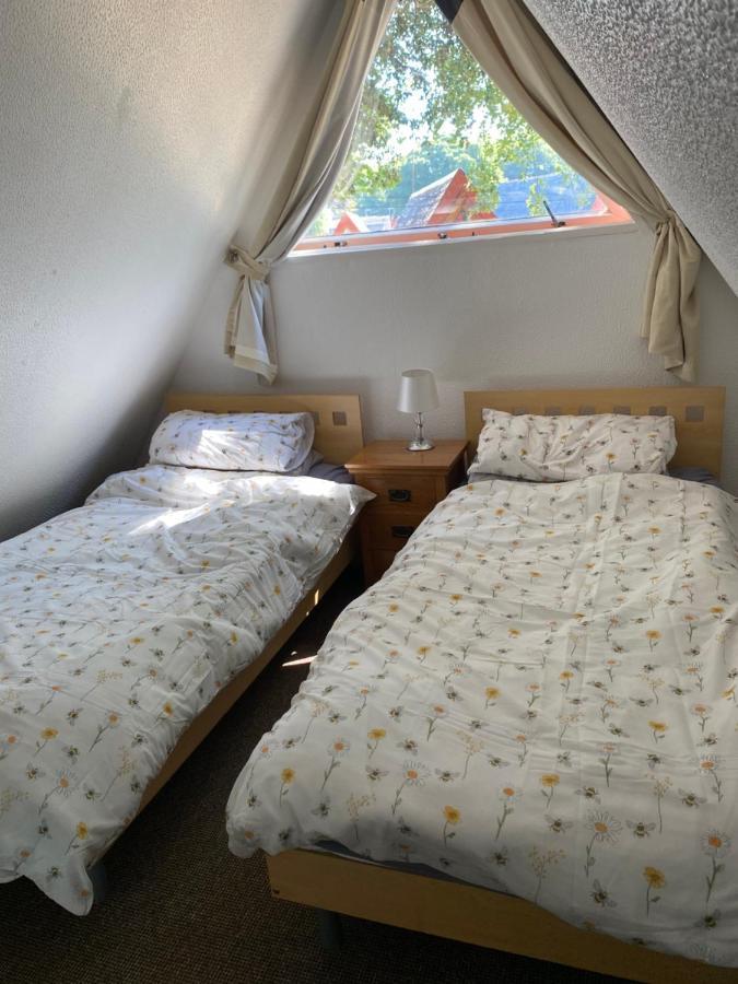 Kingsdown Chalet Deal Bagian luar foto